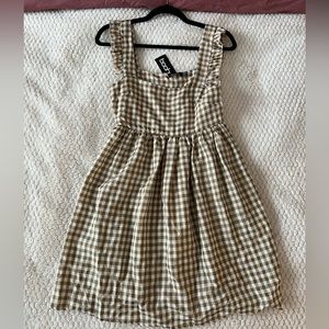 Gingham Ruffle Sleeve Smock Dress - size 6 - colour: stone - NWT